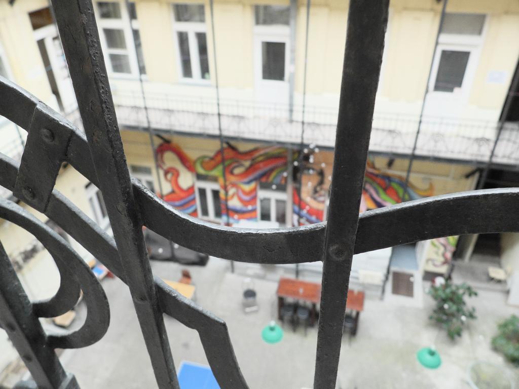 Dbc Hostel Budapest Eksteriør billede